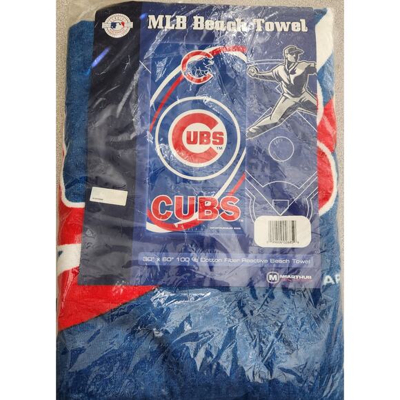 MLB Chicago Cubs Red Blue Beach Towel 30 X 60 NIB Lightweight - Picture 1 of 3